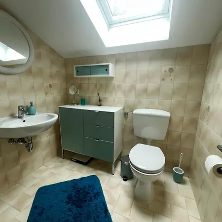 With A Skylight - Gemuetliches Zwischen Muenchen Und Rosenheim *