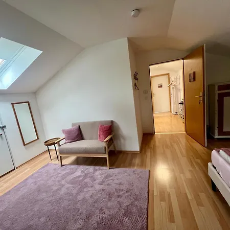 With A Skylight - Gemuetliches Zwischen Muenchen Und Rosenheim *